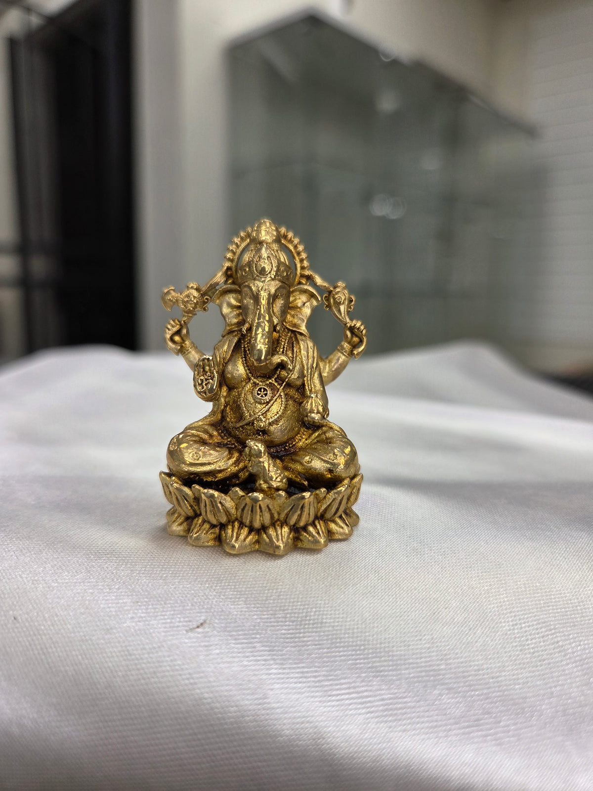 Lord Ganesha Idol on Lotus Base – Antique Gold Tone Hindu Statue
