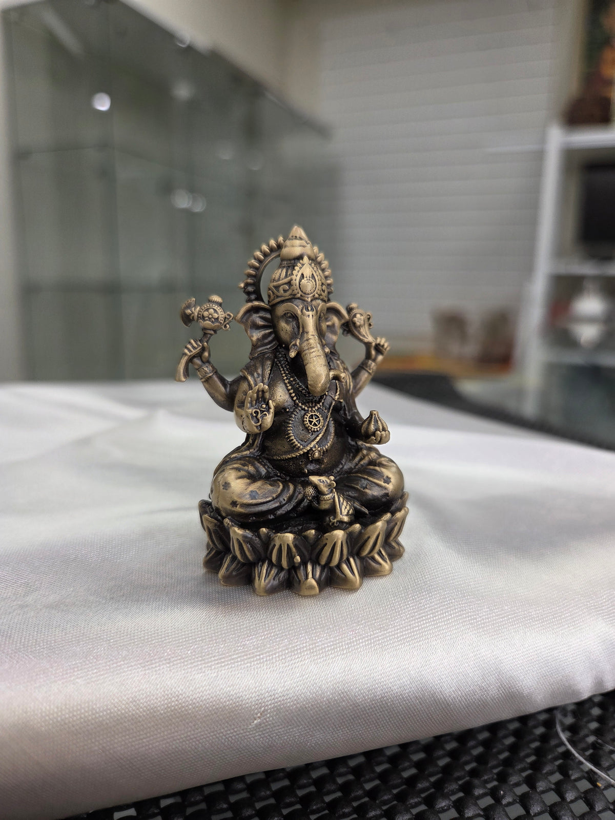 Antique Brass Ganesha Idol on Lotus Base – Small & Large Sizes for Puja & Home Temple