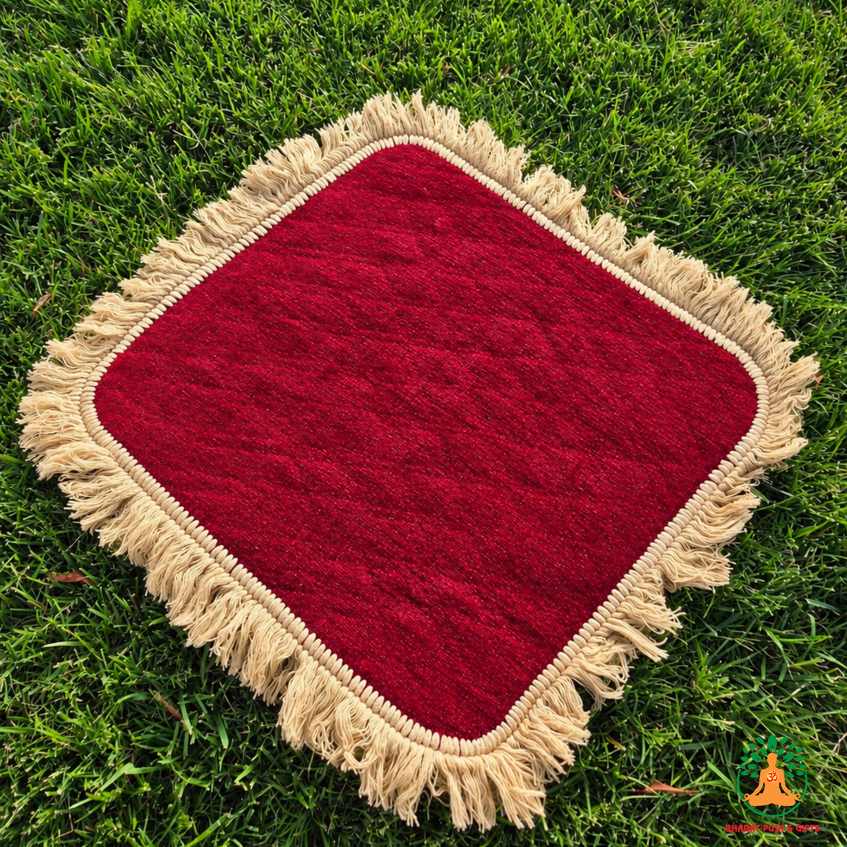 Decorative Square Mat with Fringe – Traditional Medallion Design