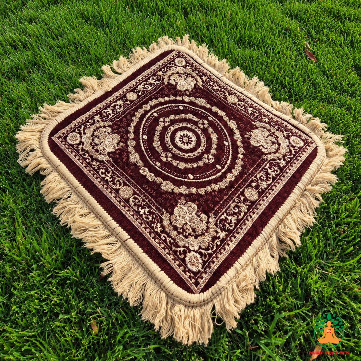 Decorative Square Mat with Fringe – Traditional Floral Medallion Design