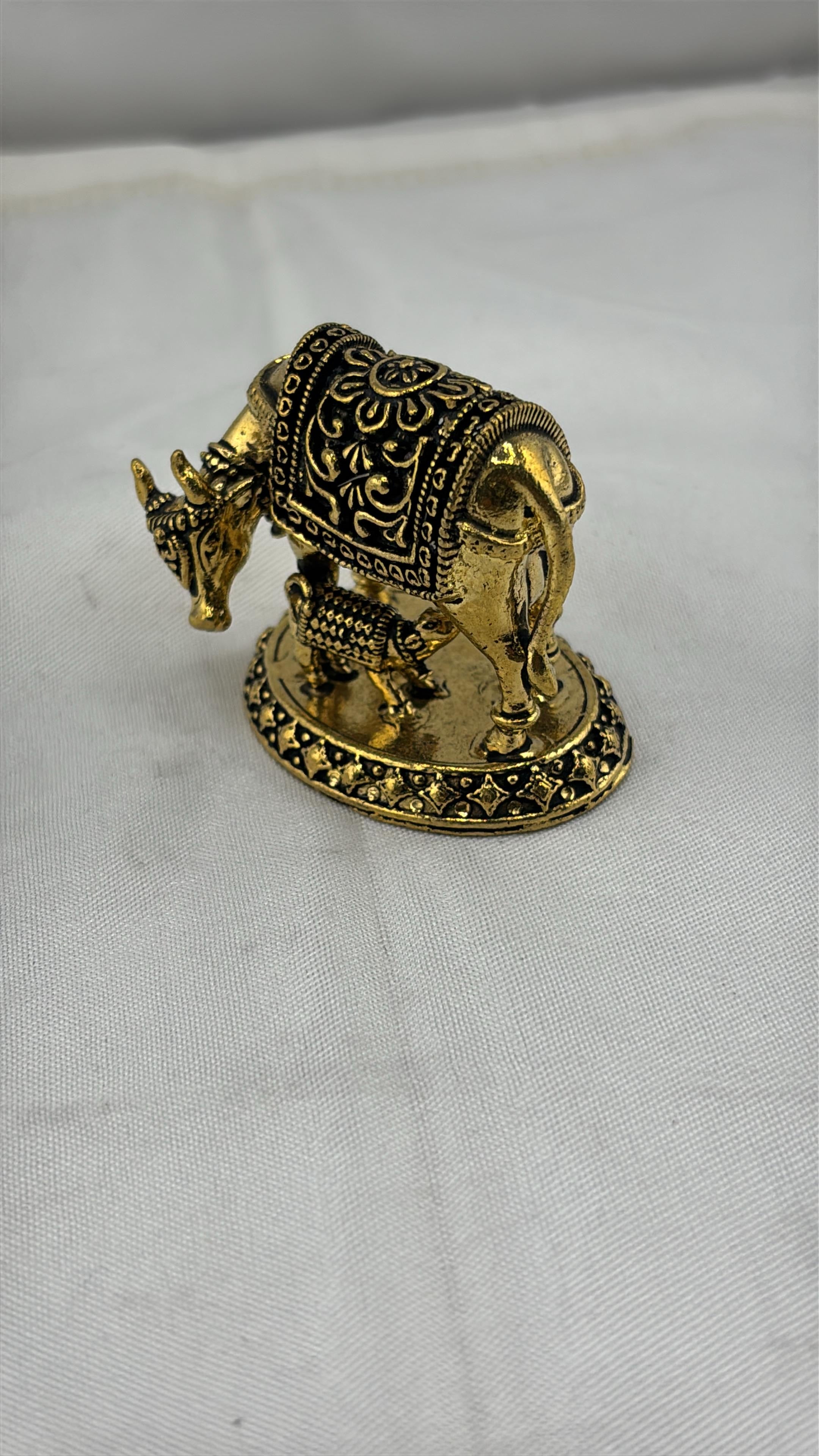 Panchaloha Kamadhenu Idol | Panchadhatu Cow and Calf Murti | Panchalogam Gau Mata Statue