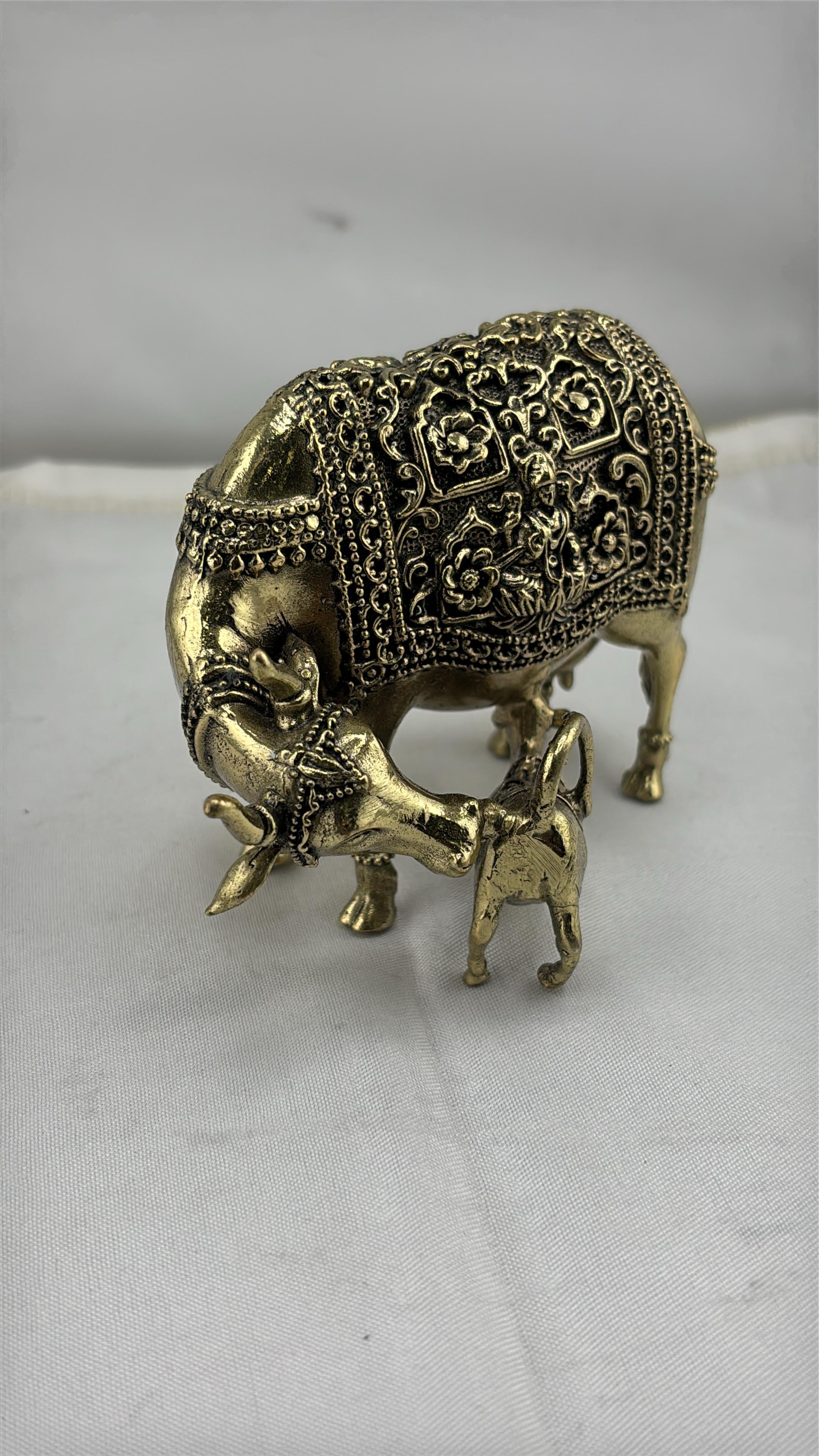 Panchaloha Kamadhenu Idol | Panchadhatu Cow and Calf Murti | Panchalogam Gau Mata Statue