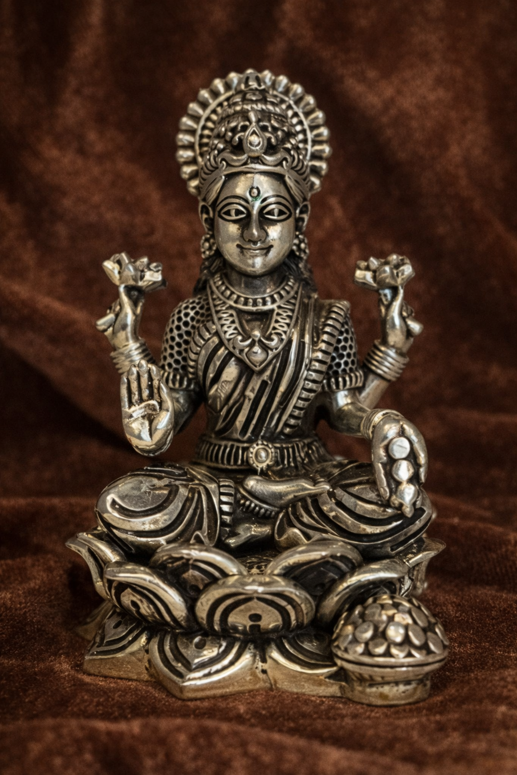 Pure Silver Lakshmi Idol | Goddess Lakshmi Laxmi Devi Idol | Silver Laxmi Murti