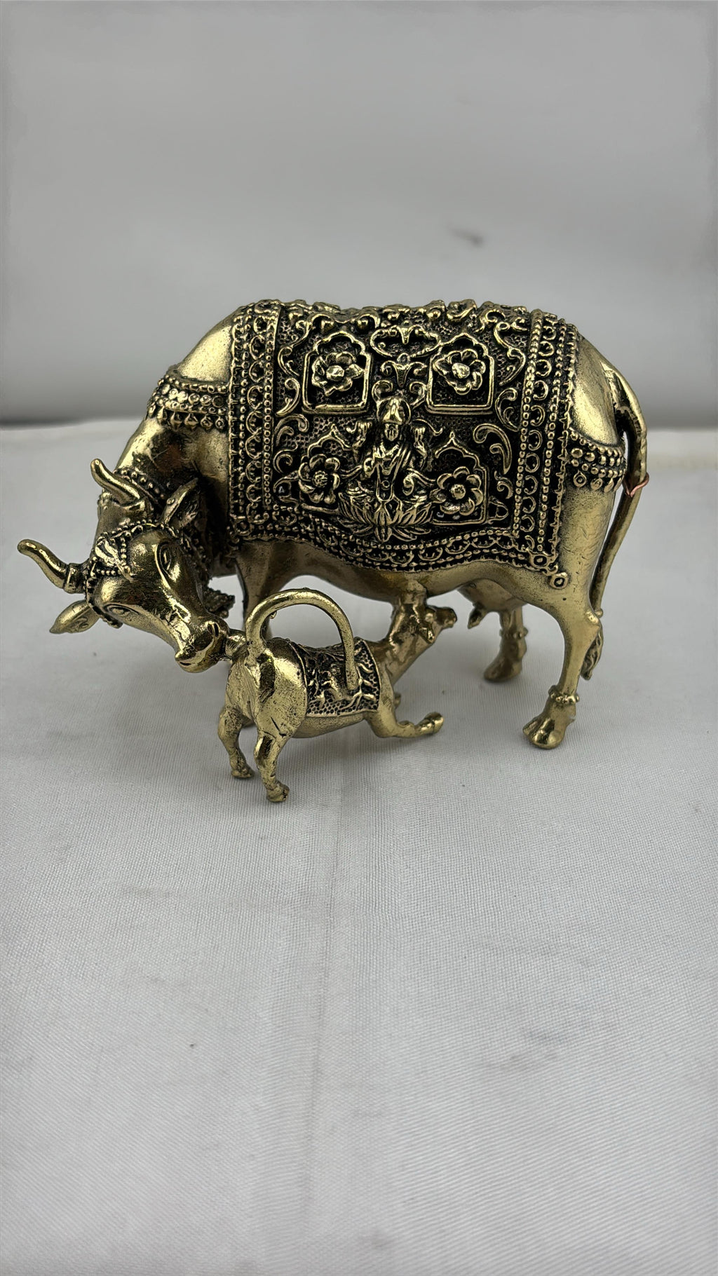 Panchaloha Kamadhenu Idol | Panchadhatu Cow and Calf Murti | Panchalogam Gau Mata Statue