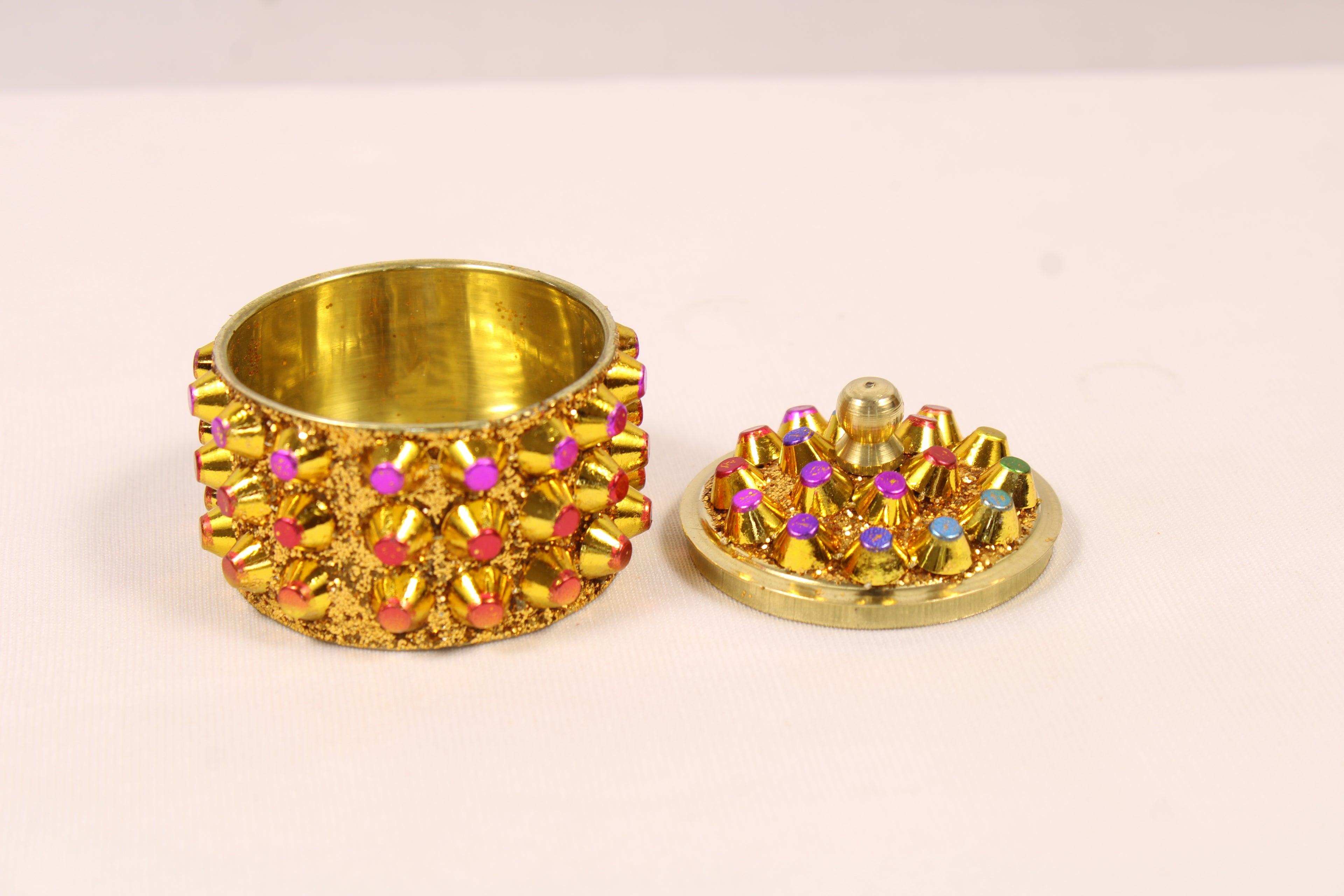 Brass Handcrafted Sindoor Dibbi | Kumkum Box | Sindur Dani | Fancy Decorative Box for Pooja, Home Temple & Gift |