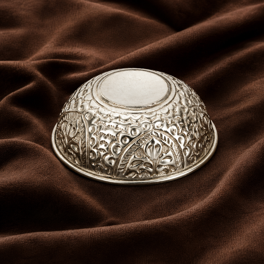Silver Decorative Floral Engraved Bowl – Traditional Pooja & Home Décor
