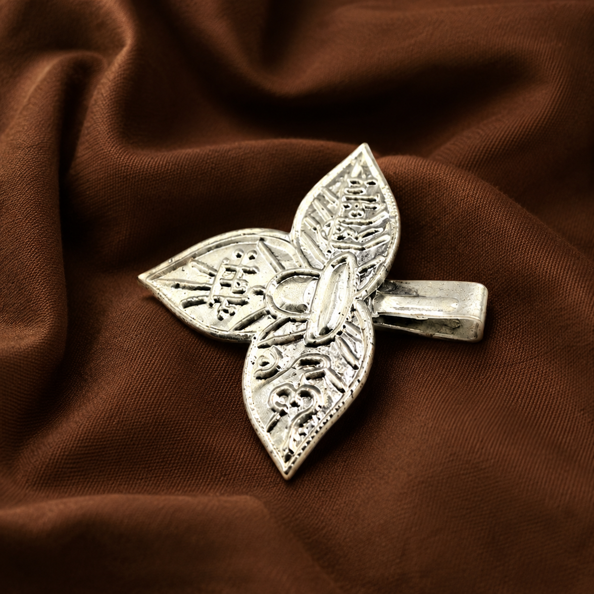 Pure Silver Bel Patra Leaf | Sacred Offering for Lord Shiva