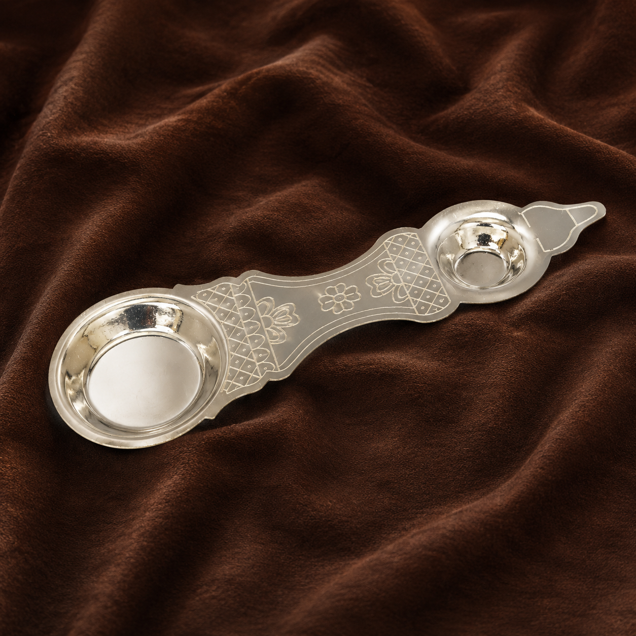 Silver Kapur Holder | Pure Silver Camphor Aarti Holder | Silver Kapur Dani