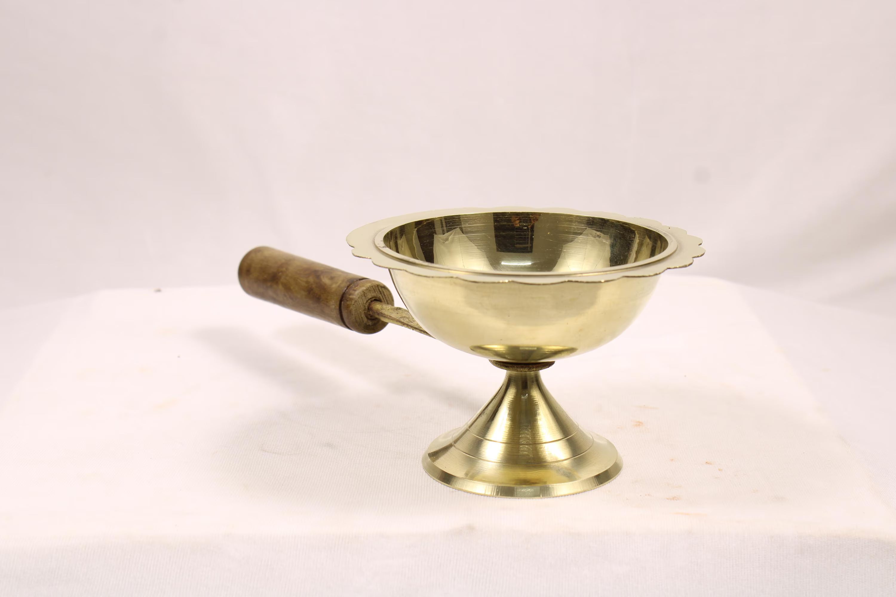 Brass Dhoop Dani with Wooden Handle | Camphor Loban Dhoop Arti Incense Burner | Smoke Holder
