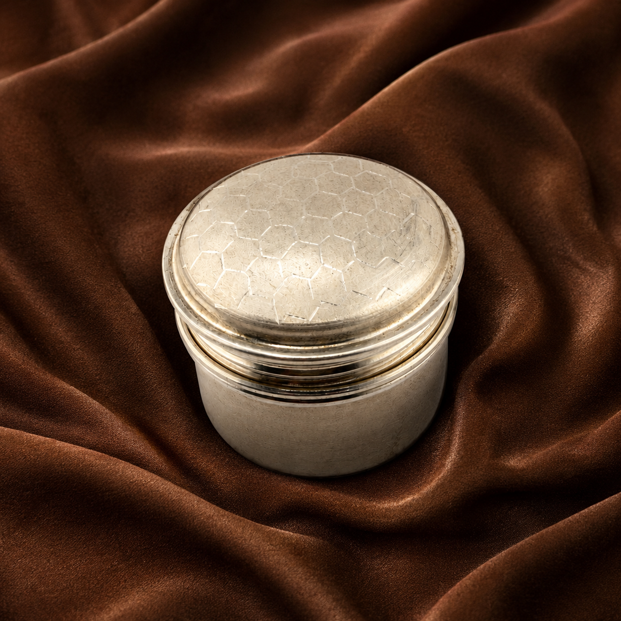 Pure Silver Classic Sindoor Dibbi | Traditional Kumkum Box for Puja & Bridal Rituals | Silver Trinket Box
